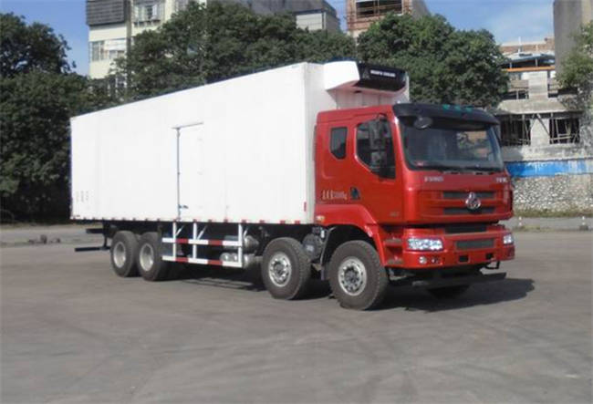 柳汽乘龍前四后八冷藏車